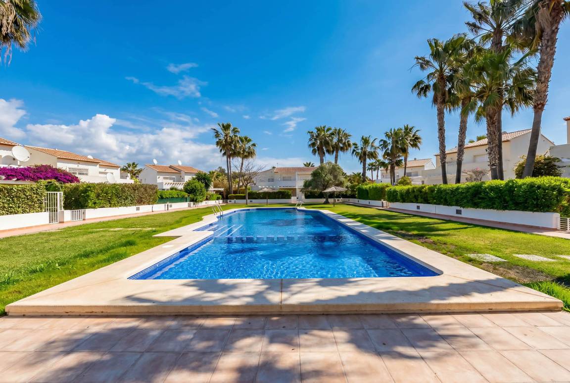 110 M² Bungalow ∙ 3 Bedrooms ∙ 6 Guests - Moraira