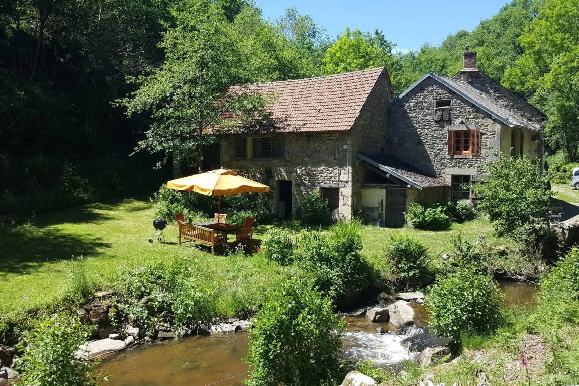 150 M² Maison De Vacances ∙ 4 Chambres ∙ 8 Personnes - Puy-de-Dôme