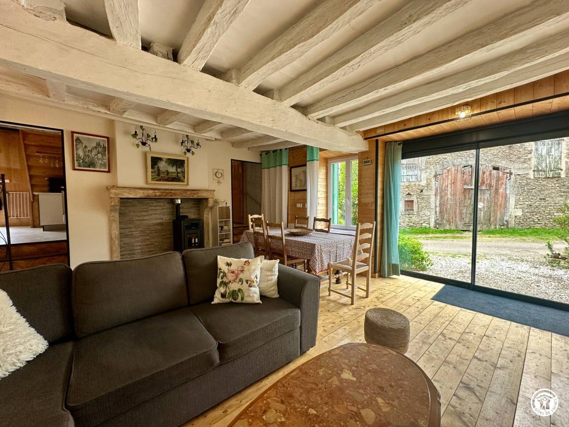 80 M² Cottage ∙ 3 Bedrooms ∙ 6 Guests - Semur-en-Auxois