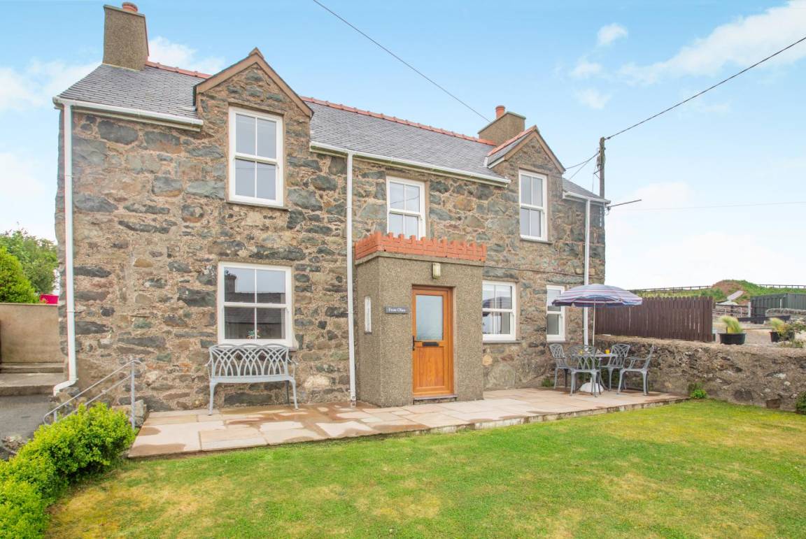 Cottage ∙ 3 Bedrooms ∙ 5 Guests - Aberdaron