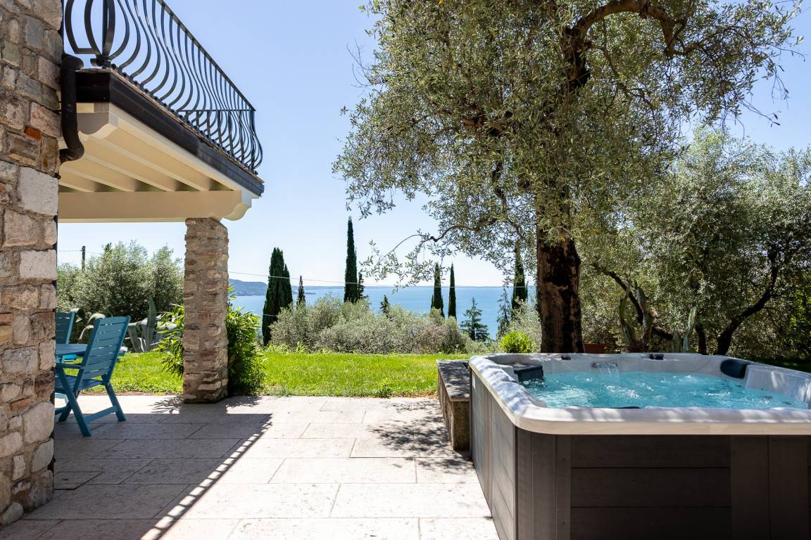 90 M² Villa Vacanza ∙ 3 Camere Da Letto ∙ 6 Ospiti - Lago di Garda