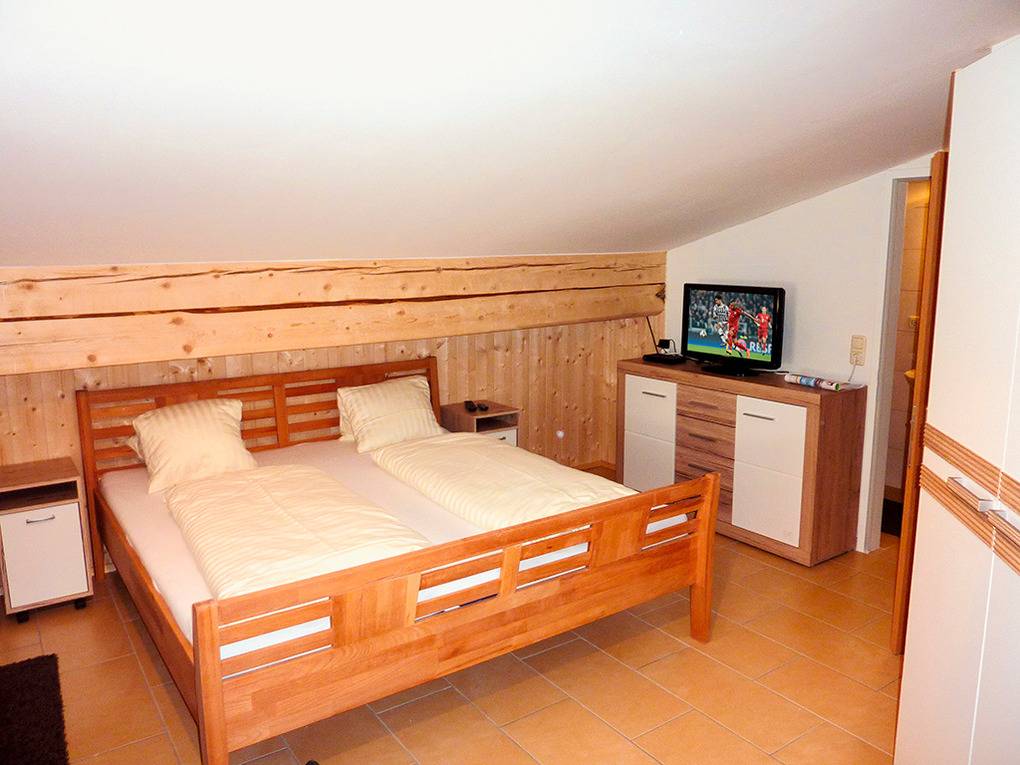 240 m² Ferienhaus ∙ 9 Schlafzimmer ∙ 25 Gäste – Bild 5