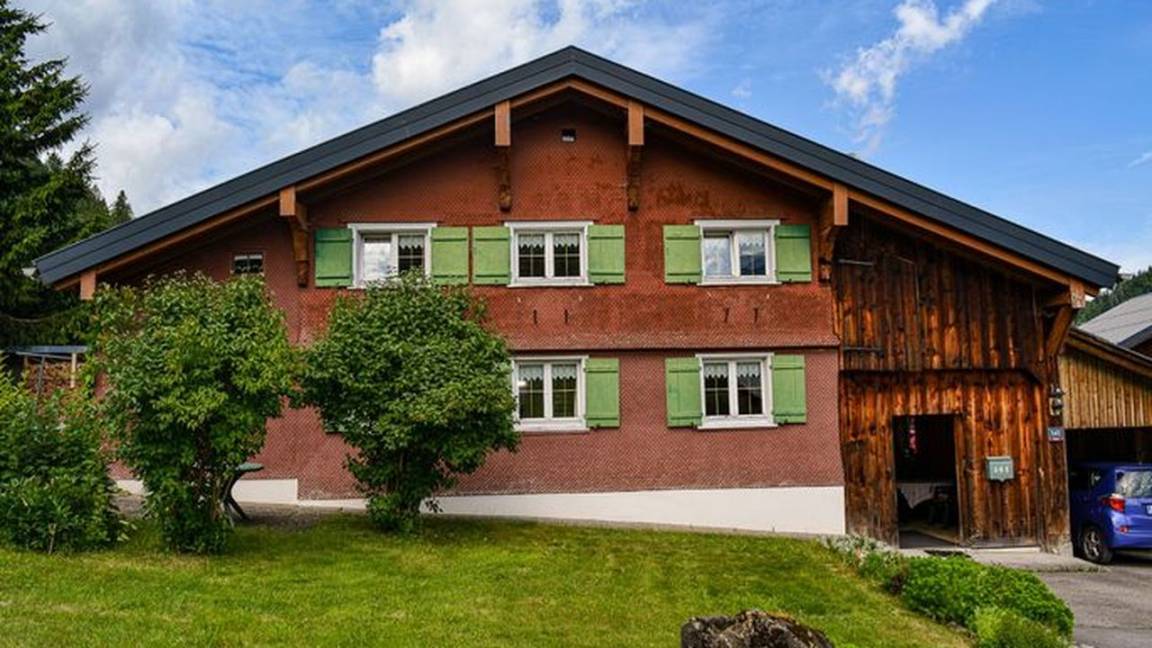 110 M² Ferienwohnung ∙ 3 Schlafzimmer ∙ 8 Gäste - Faschina