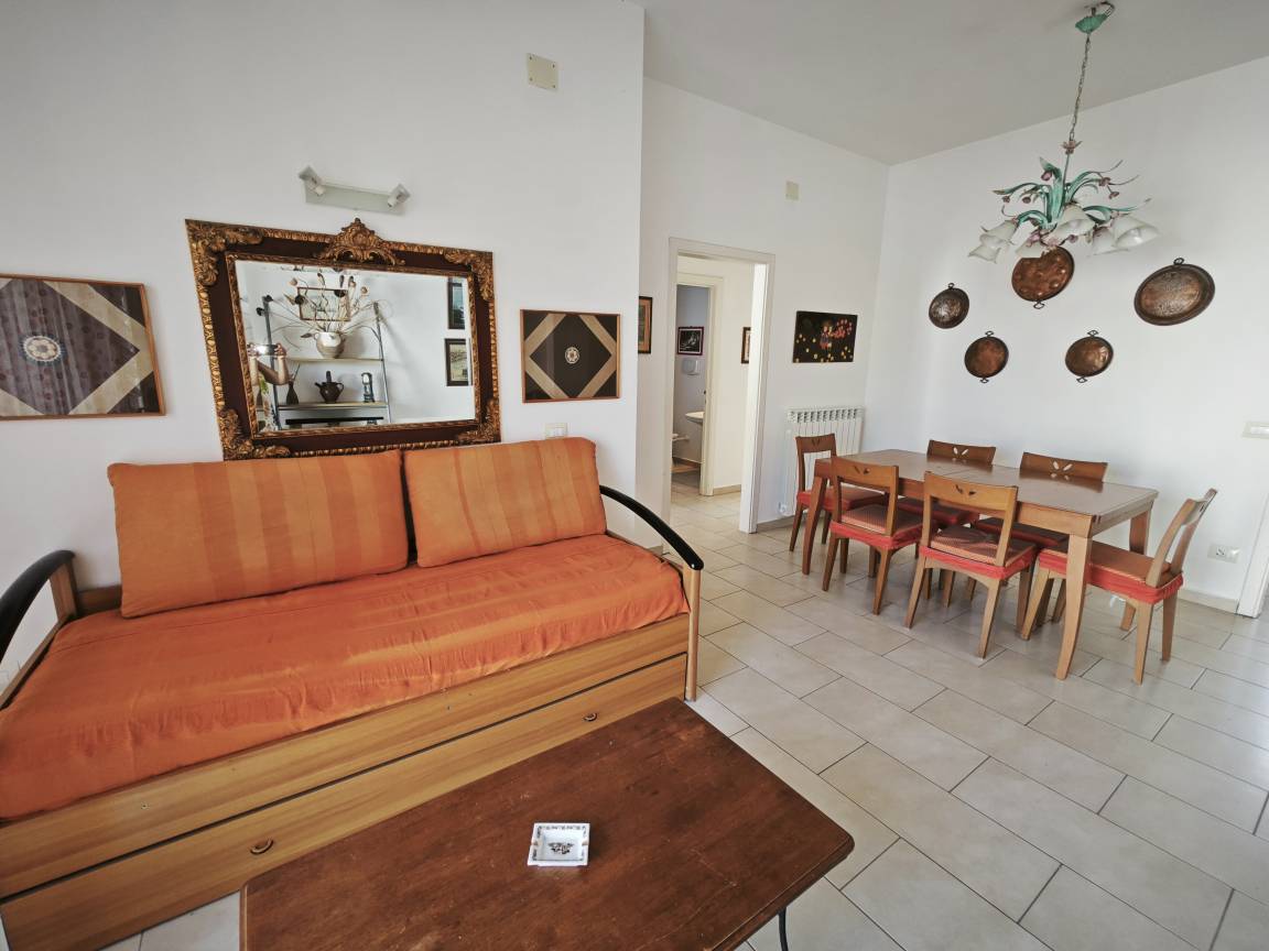 60 M² Apartamento ∙ 2 Quartos ∙ 6 Hóspedes - Porto Recanati