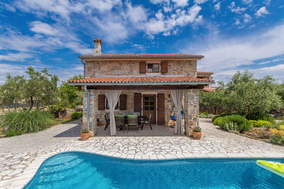 87 M² Accommodation ∙ 2 Bedrooms ∙ 5 Guests - Njivice