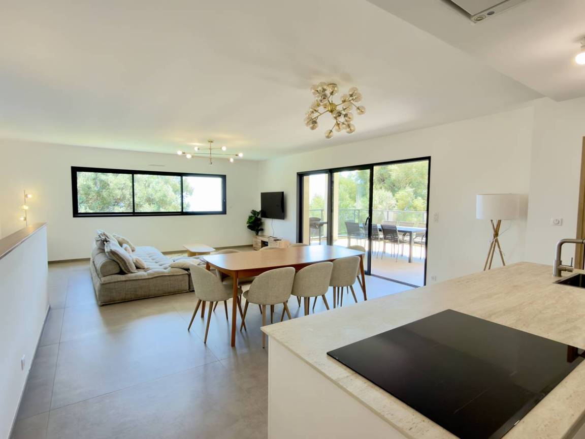 150 M² Villa ∙ 4 Habitaciones ∙ 8 Huéspedes - Propriano