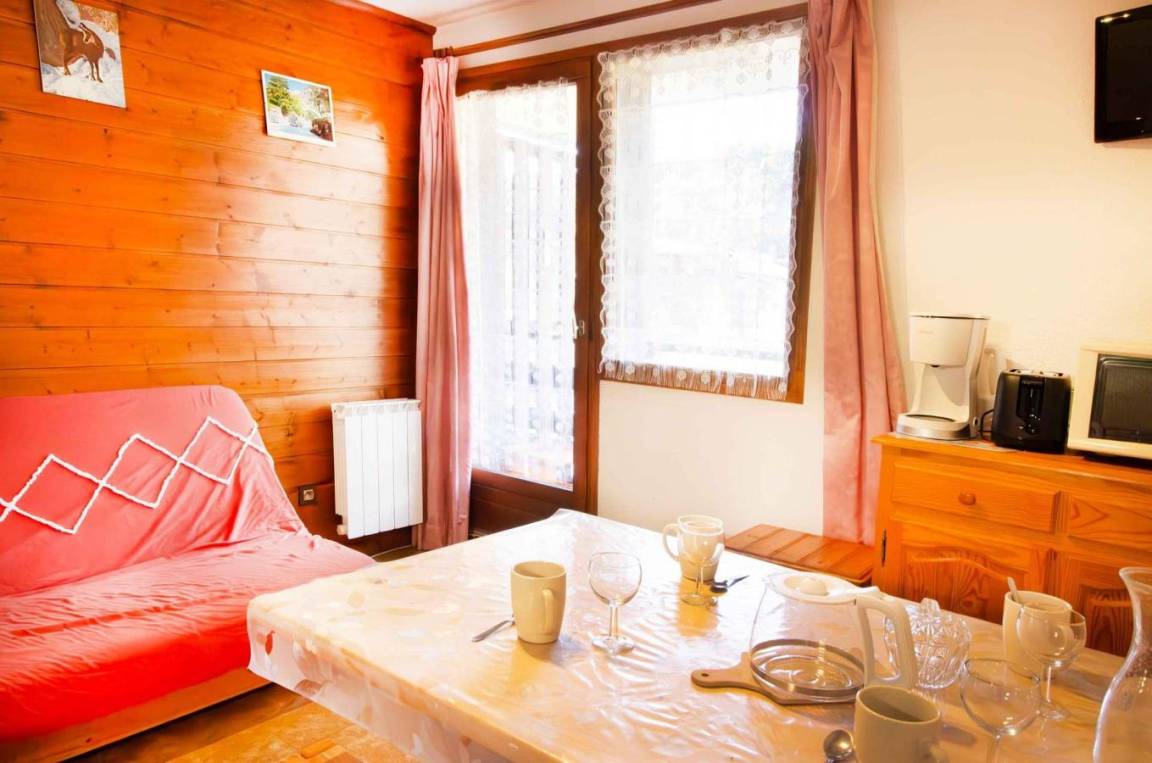 25 m&sup2; Studio 1 Schlafzimmer 4 G&auml;ste
