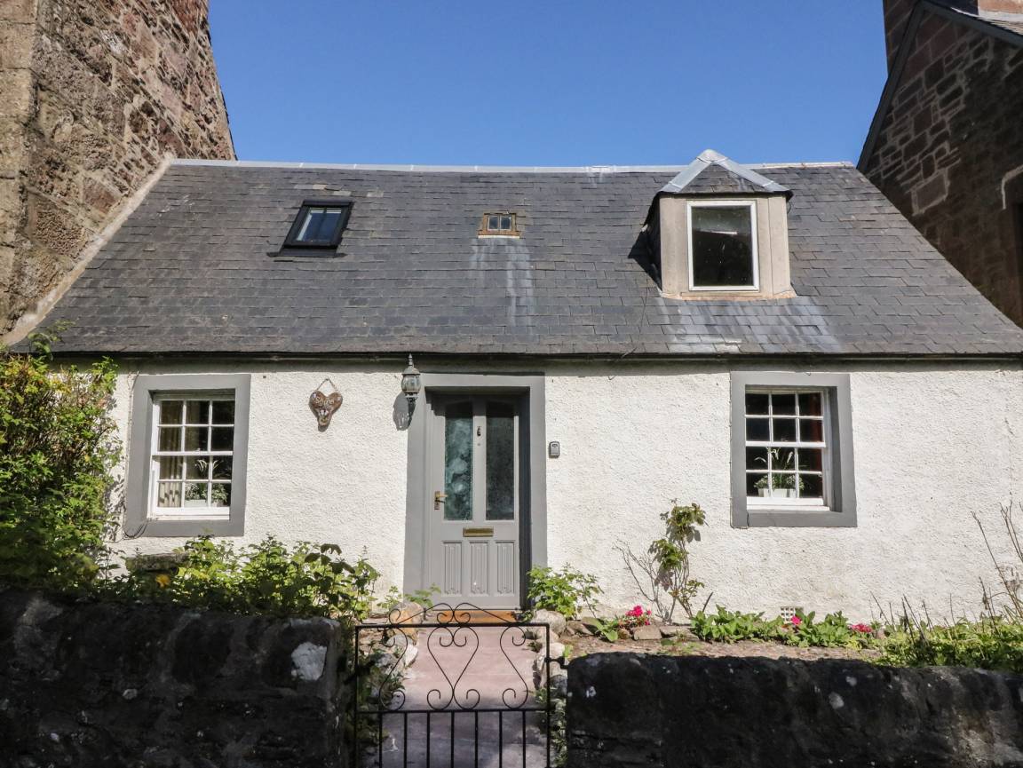 Cottage ∙ 2 Bedrooms ∙ 4 Guests - Auchterarder