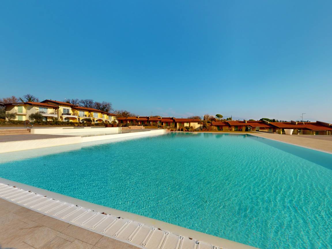 80 M² Ferienwohnung ∙ 2 Schlafzimmer ∙ 6 Gäste - Manerba del Garda