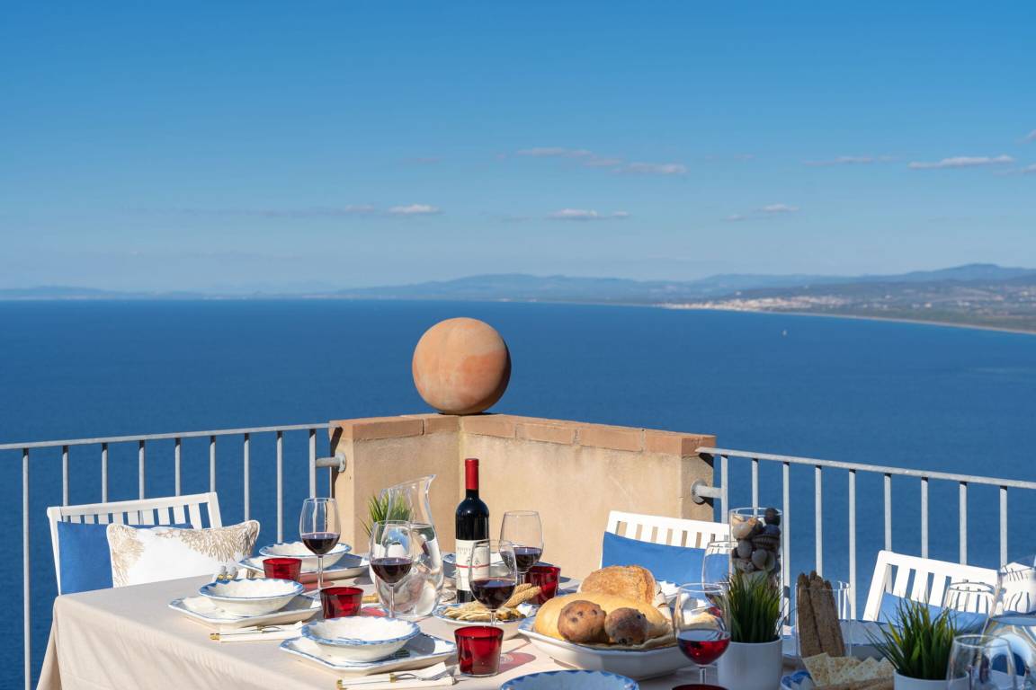 230 M² Villa ∙ 5 Bedrooms ∙ 10 Guests - Piombino