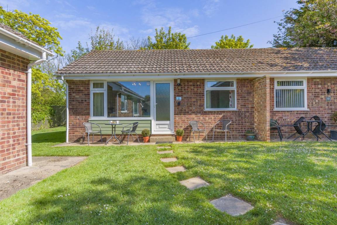 Cottage ∙ 2 Bedrooms ∙ 4 Guests - North Walsham