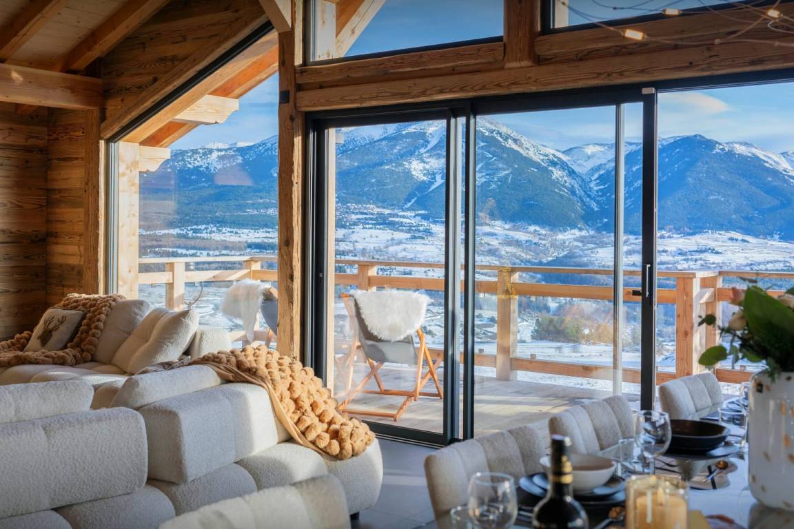 156 M² Chalet ∙ 4 Chambres ∙ 10 Personnes - Saillagouse
