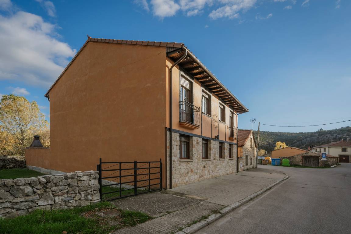 130 M² Casa ∙ 4 Habitaciones ∙ 10 Huéspedes - San Leonardo de Yagüe