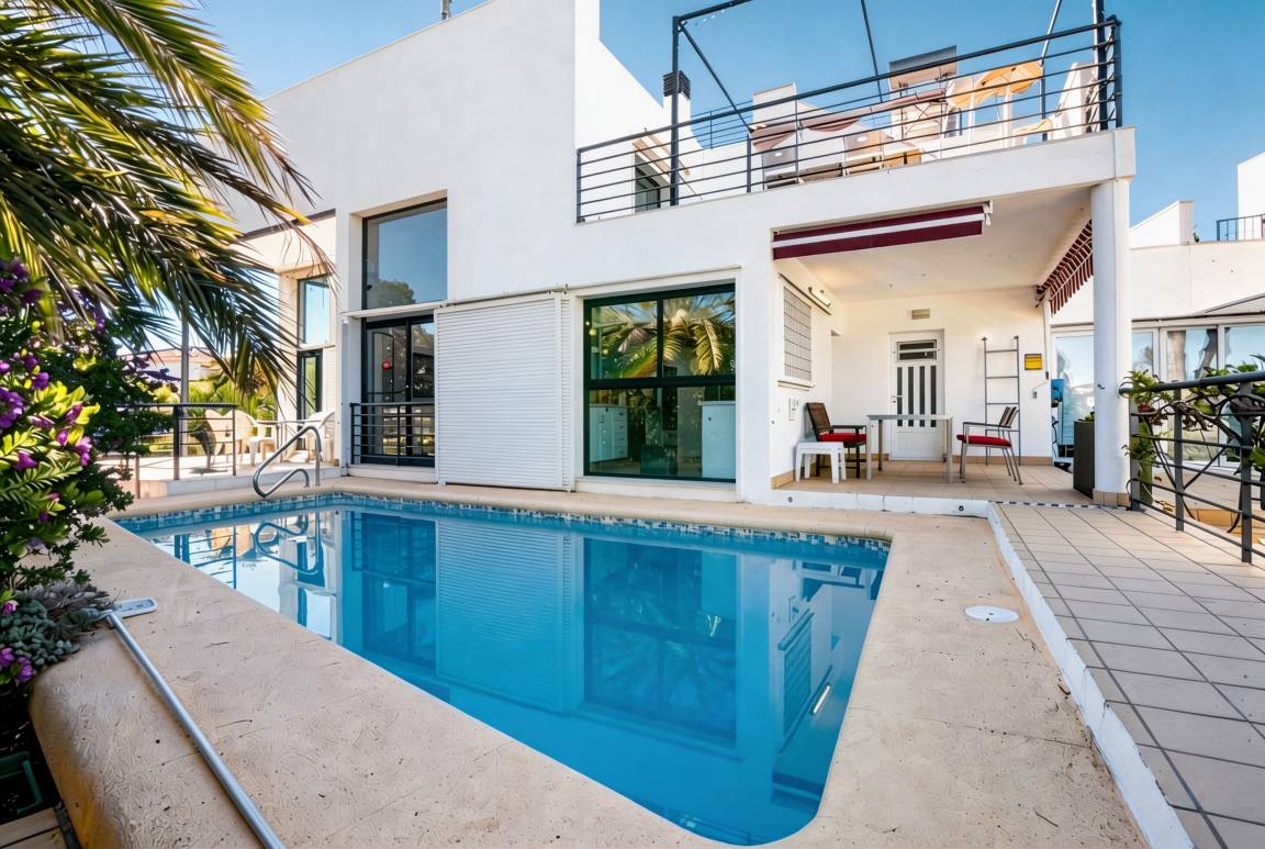 260 M² Villa ∙ 3 Habitaciones ∙ 6 Huéspedes - Moraira