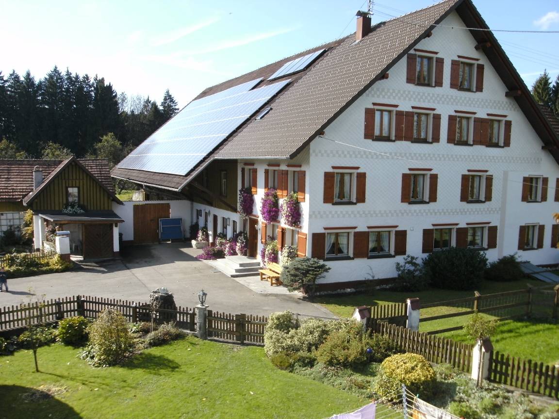 70 M² Ferienwohnung ∙ 2 Schlafzimmer ∙ 4 Gäste - Hergensweiler