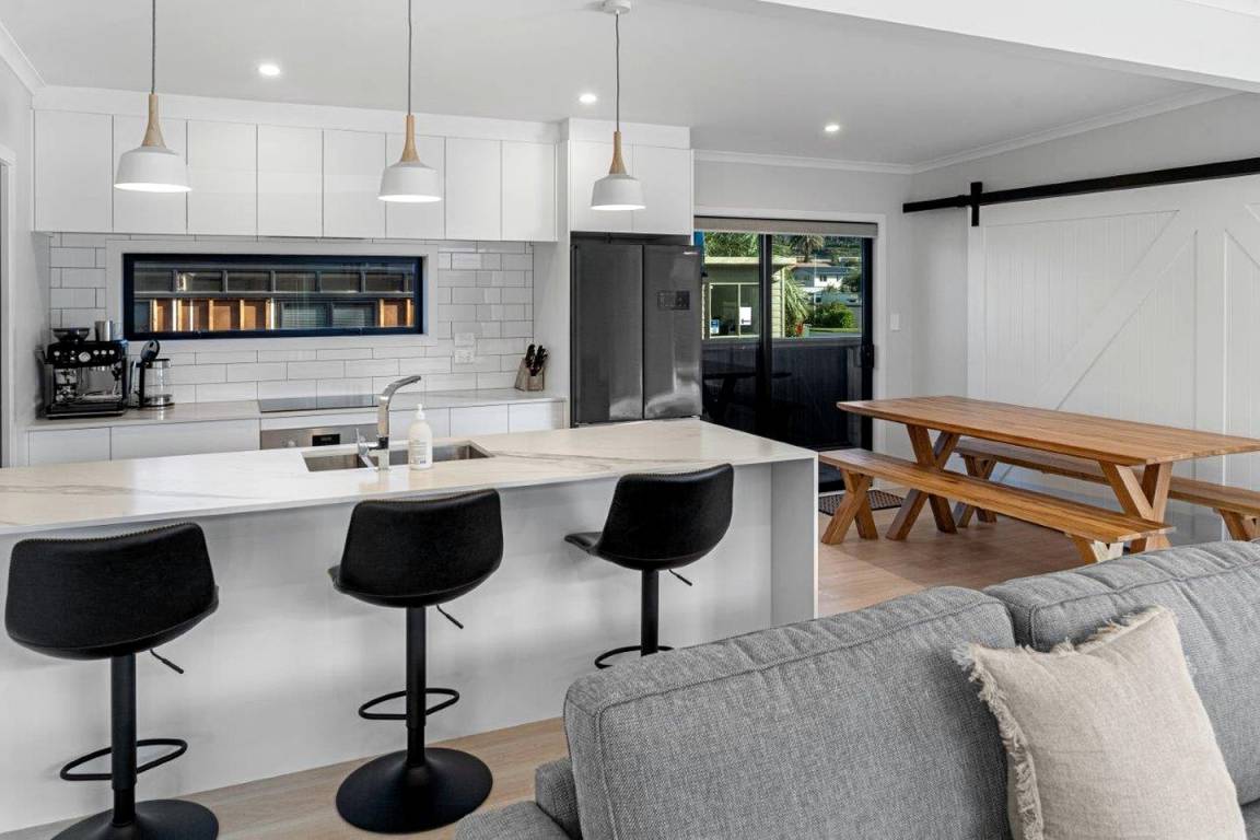 House ∙ 3 Bedrooms ∙ 8 Guests 3