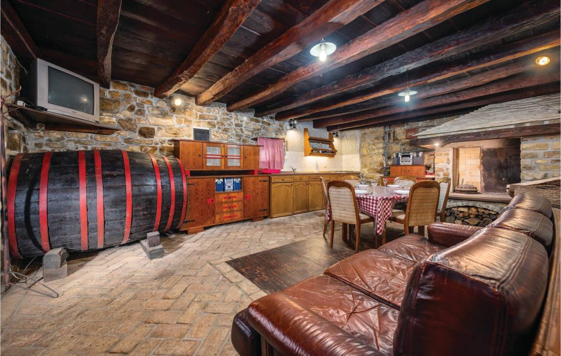 95 M² Ferienhaus ∙ 2 Schlafzimmer ∙ 5 Gäste - Buzet