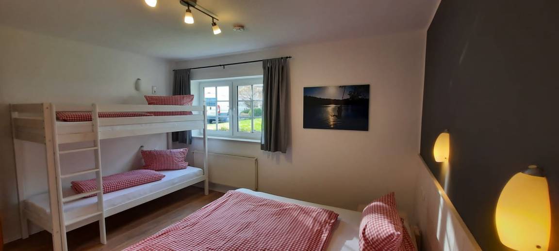 48 M² Ferienwohnung ∙ 2 Schlafzimmer ∙ 4 Gäste - Finnentrop