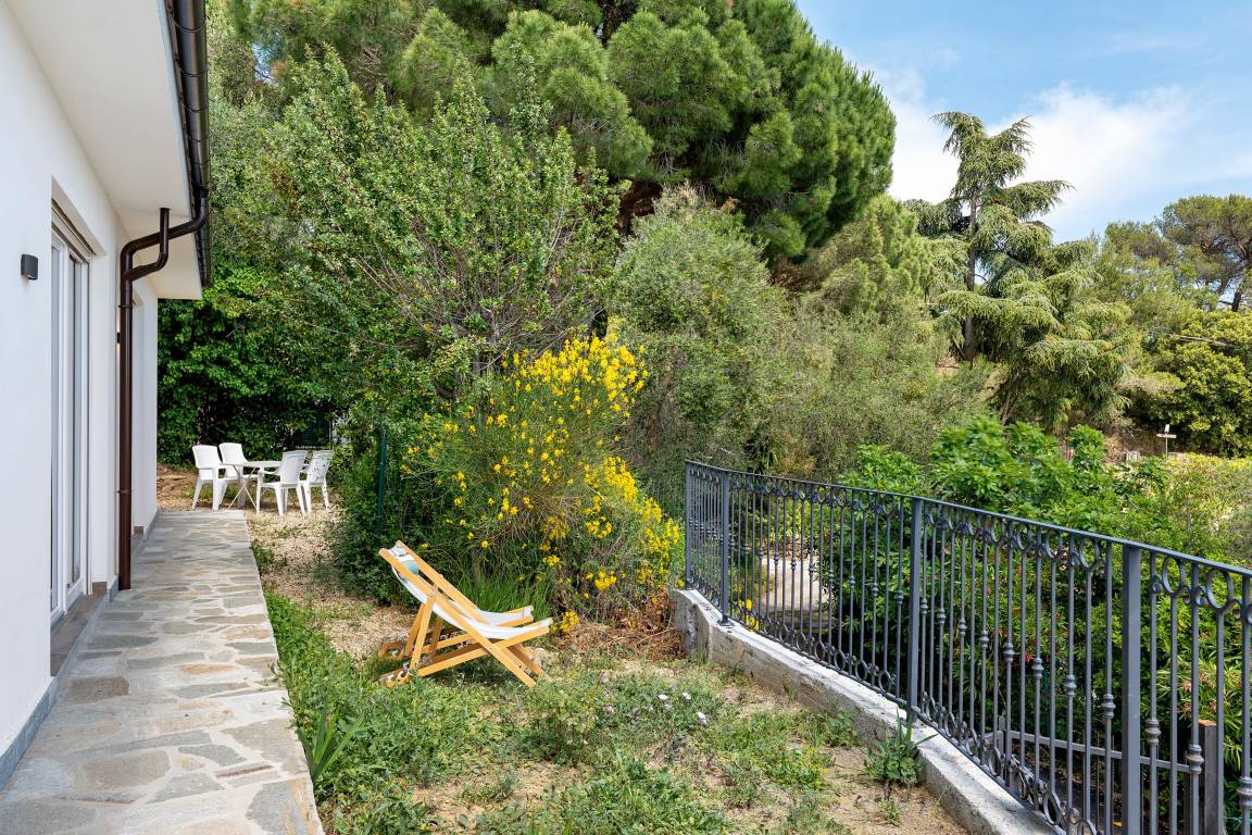 85 M² Villa ∙ 2 Slaapkamers ∙ 5 Gasten - Dolcedo