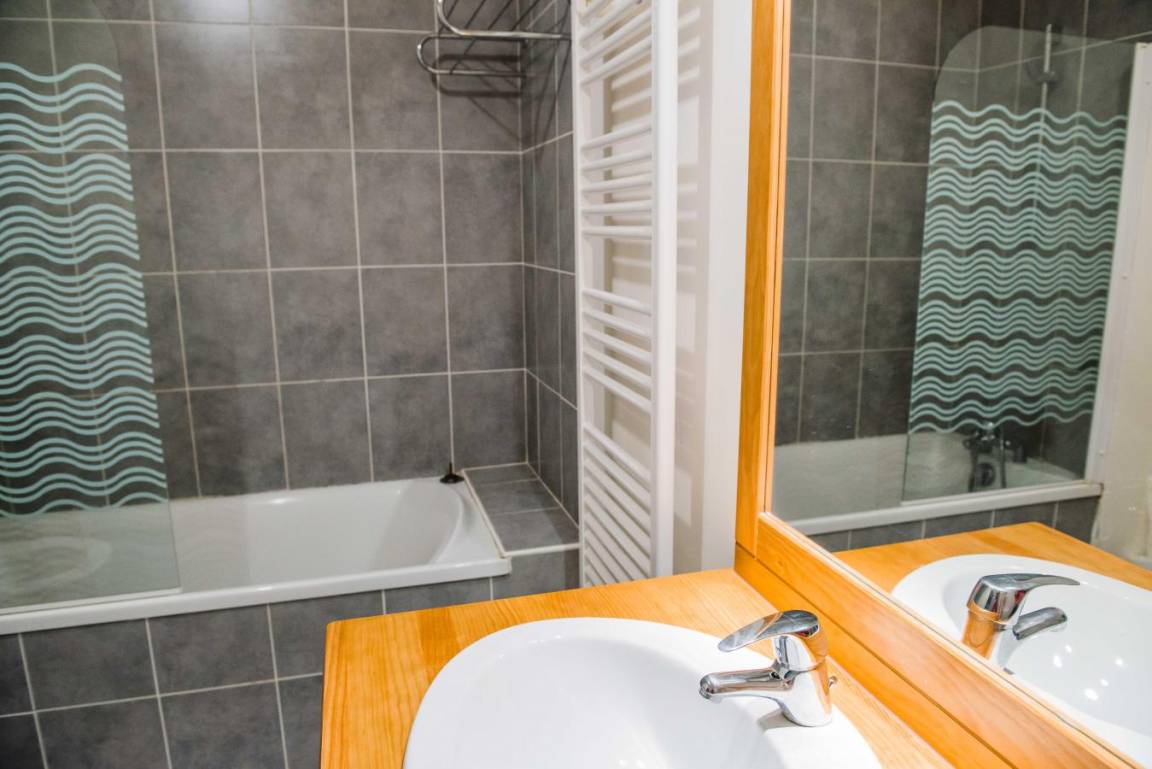 53 m² Ferienwohnung ∙ 1 Schlafzimmer ∙ 8 Gäste – Bild 12