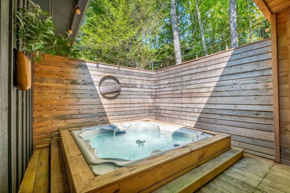 194 M² House ∙ 4 Bedrooms ∙ 10 Guests - Gatlinburg, TN