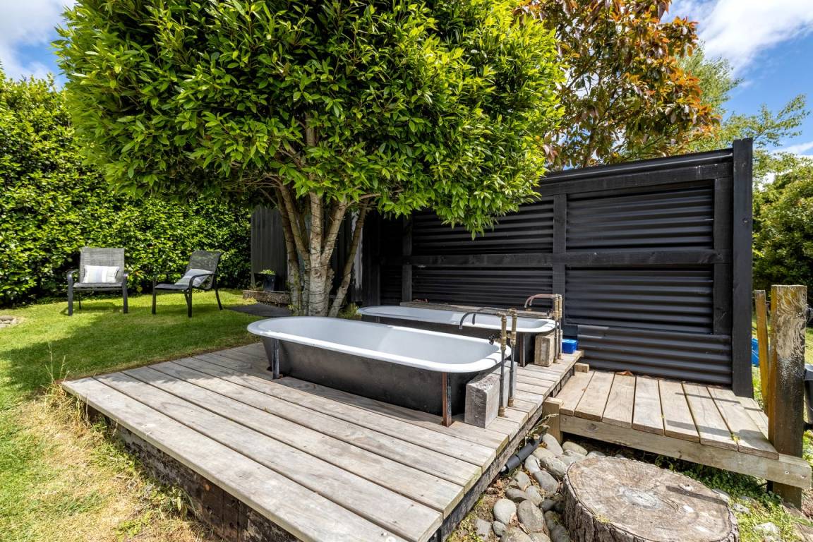 House ∙ 1 Bedroom ∙ 2 Guests 3