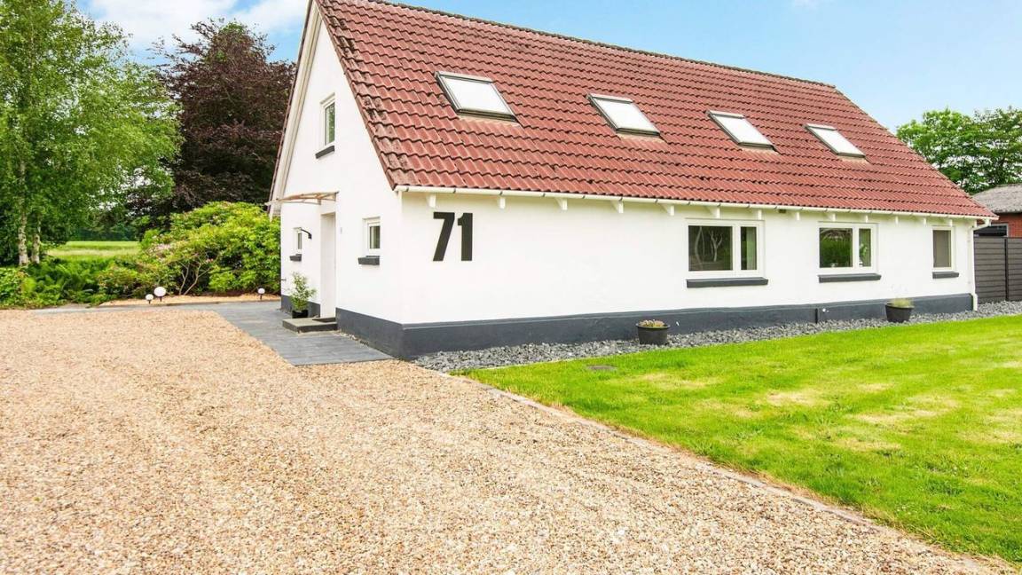 163 M² Ferienhaus ∙ 4 Schlafzimmer ∙ 8 Gäste - Oksböl