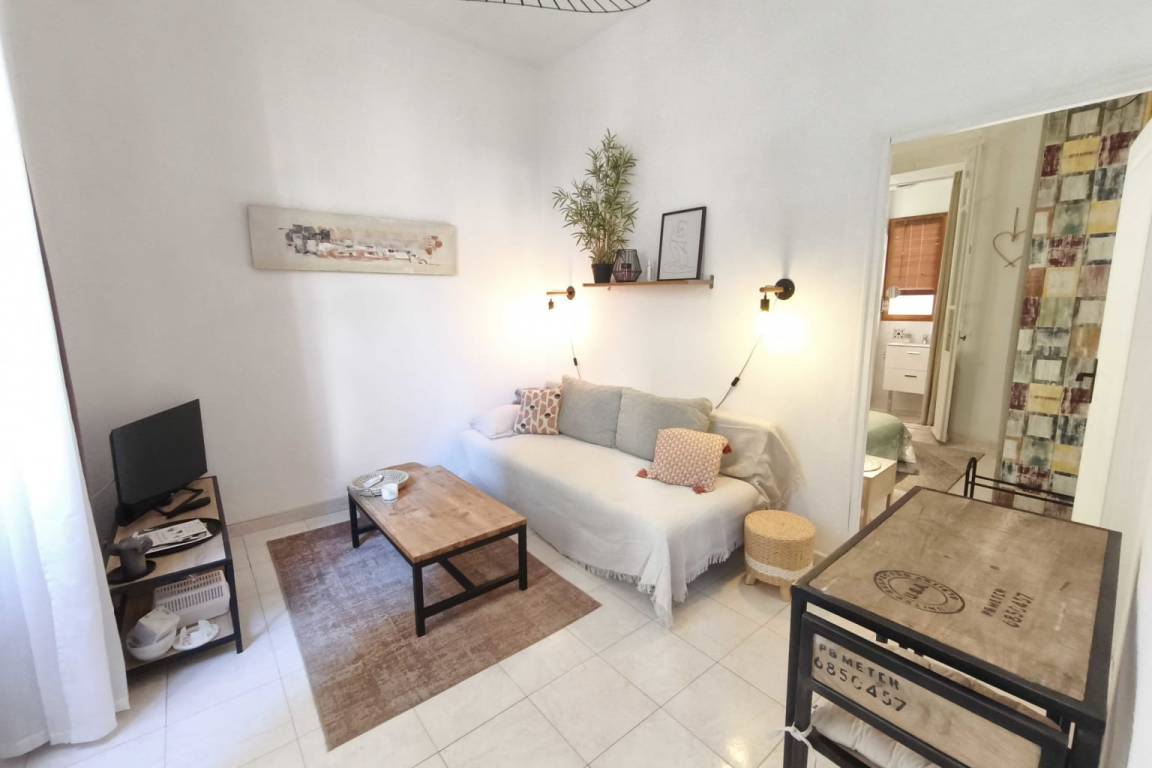 28 M² Apartamento ∙ 1 Habitación ∙ 2 Huéspedes - Ajaccio