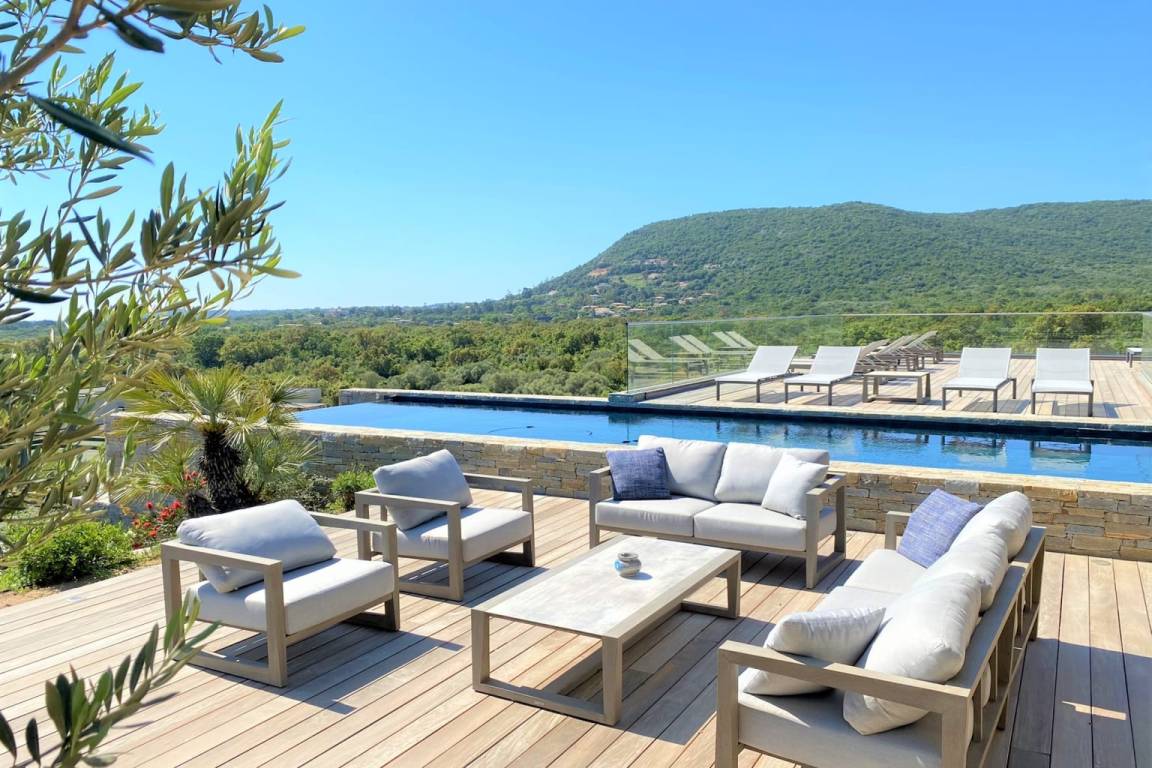 300 M² Villa ∙ 5 Habitaciones ∙ 10 Huéspedes - Sainte-Lucie-de-Porto-Vecchio