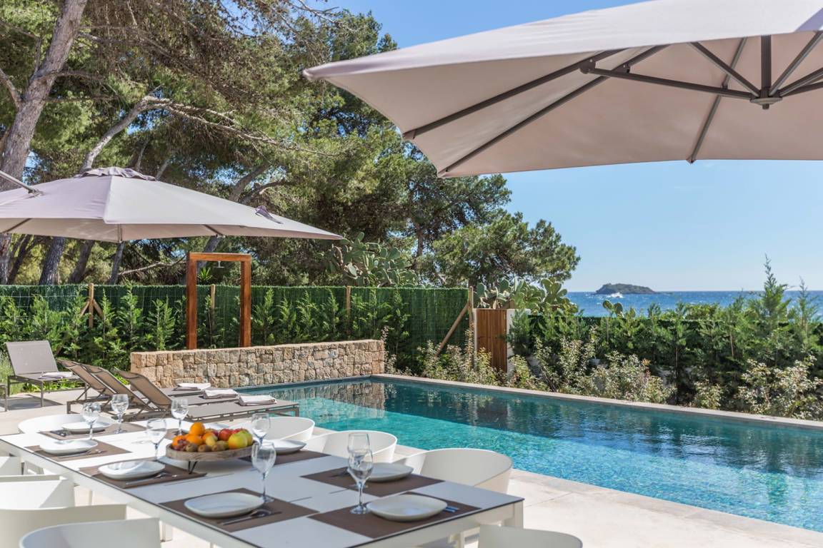 Villa ∙ 4 Bedrooms ∙ 8 Guests - Santa Eulària des Riu