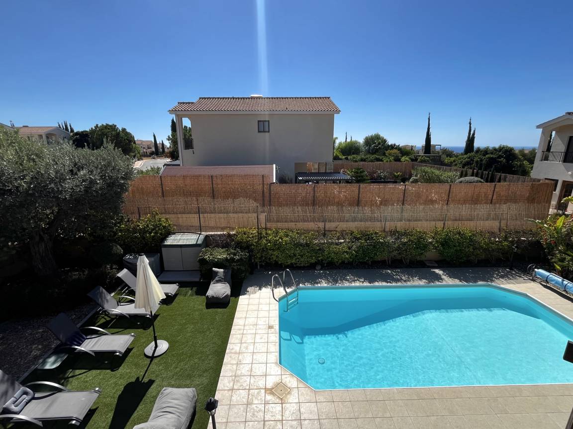 128 M² Villa ∙ 3 Bedrooms ∙ 8 Guests - Kıbrıs