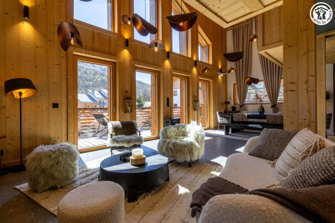 165 M² Gîte ∙ 5 Chambres ∙ 12 Personnes - La Grave