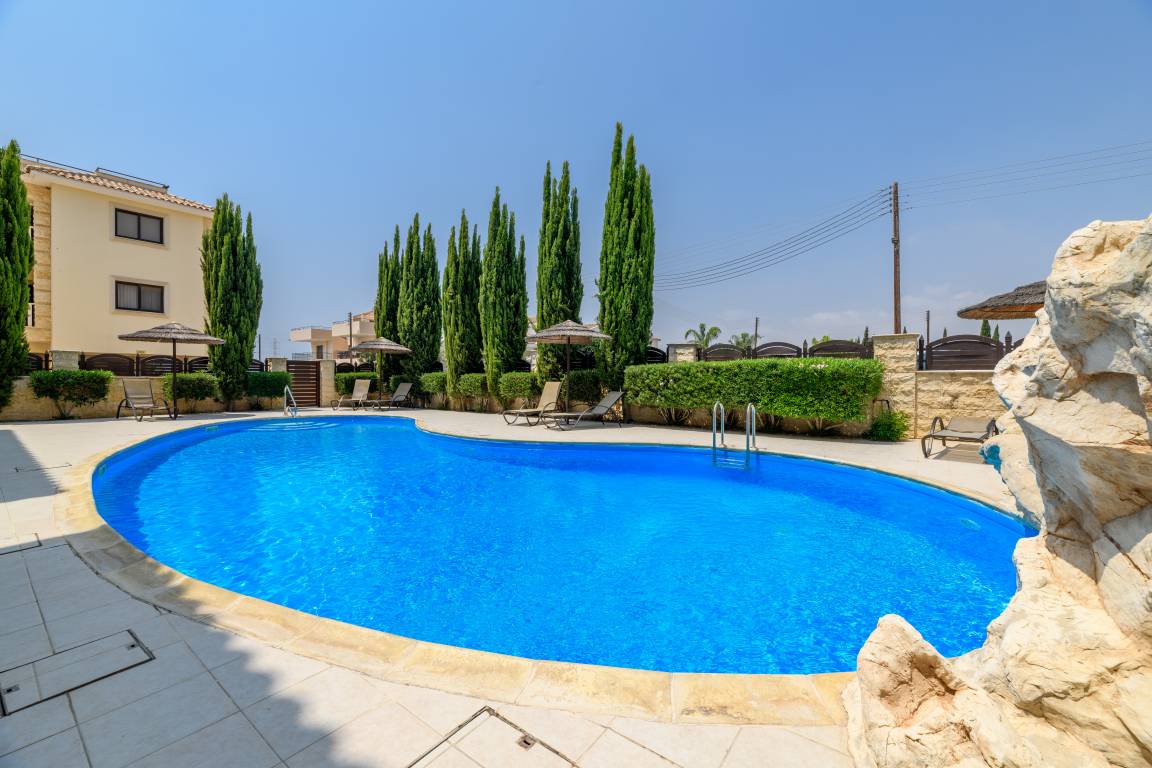 75 M² Apartment ∙ 2 Bedrooms ∙ 4 Guests - Cyprus