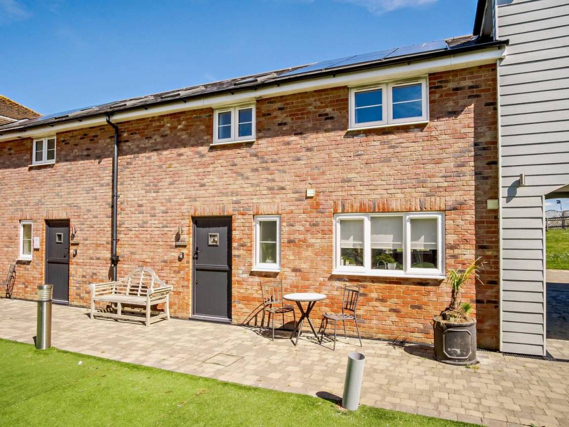 Cottage ∙ 3 Bedrooms ∙ 6 Guests - Portsmouth