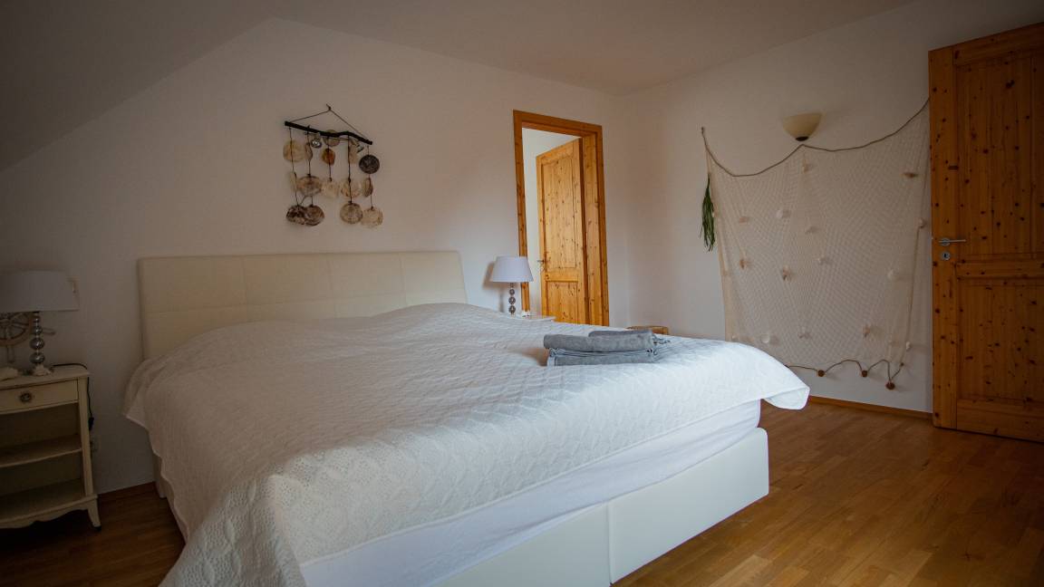 200 m² Ferienhaus ∙ 4 Schlafzimmer ∙ 8 Gäste – Bild 7