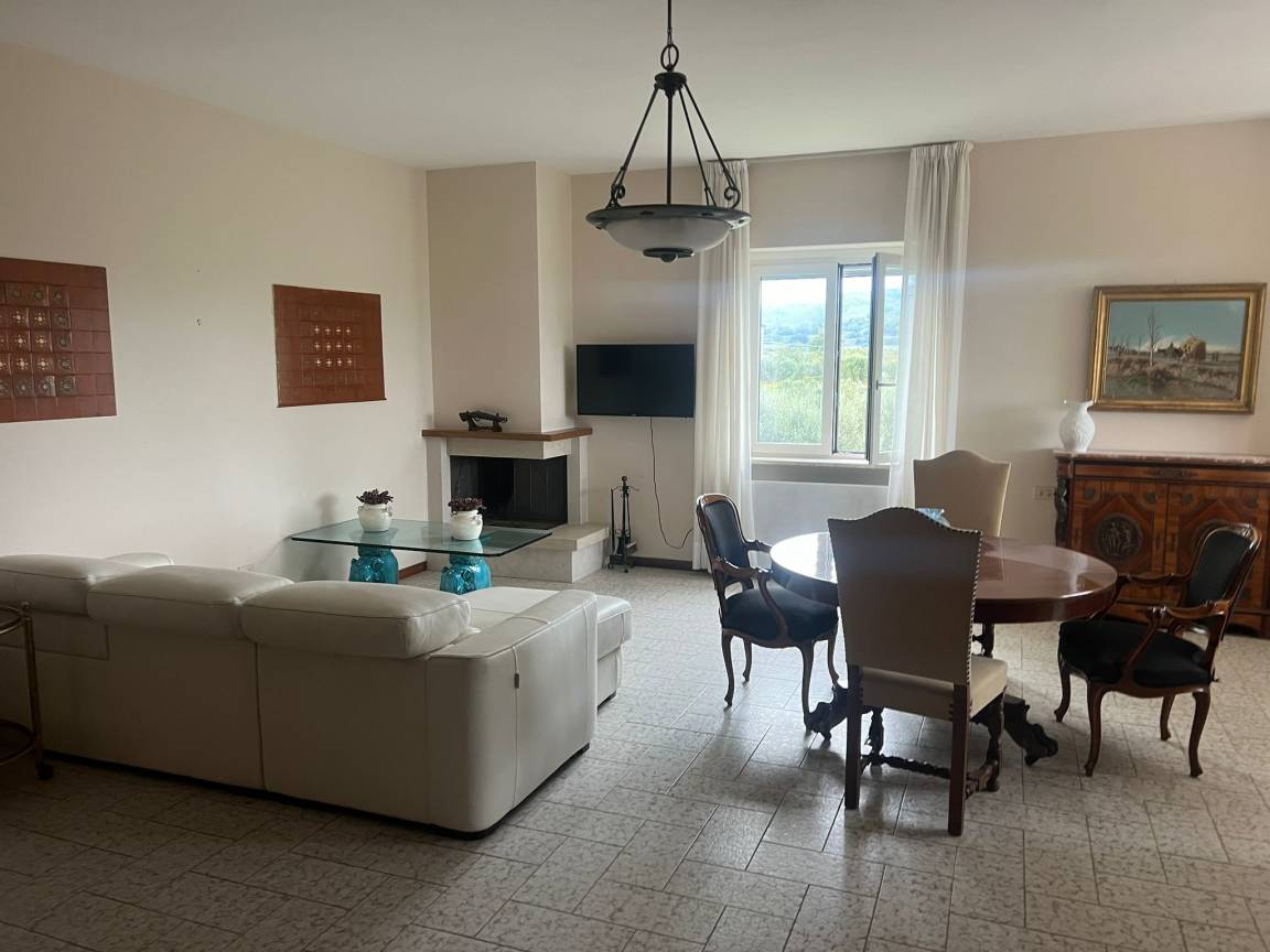 Appartamento indipendente all'interno della Tenuta il Poggio a Teano, immerso nella natura e dotato di ogni comfort