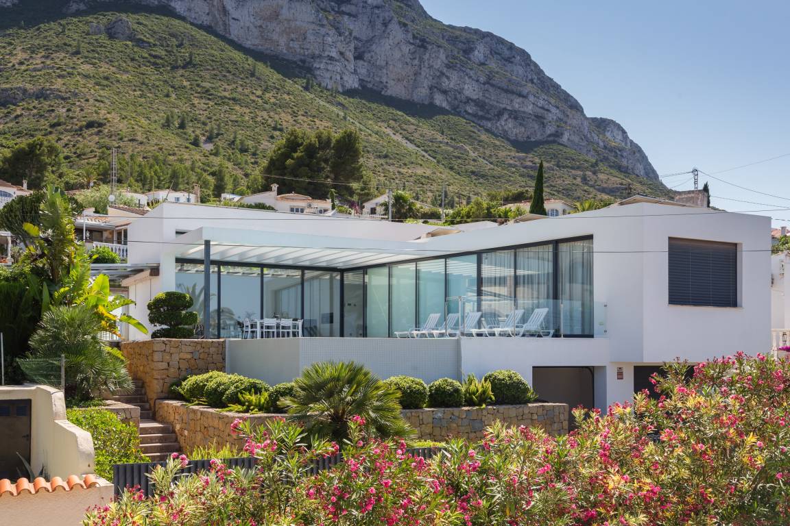 200 M² Villa ∙ 5 Slaapkamers ∙ 10 Gasten - Dénia