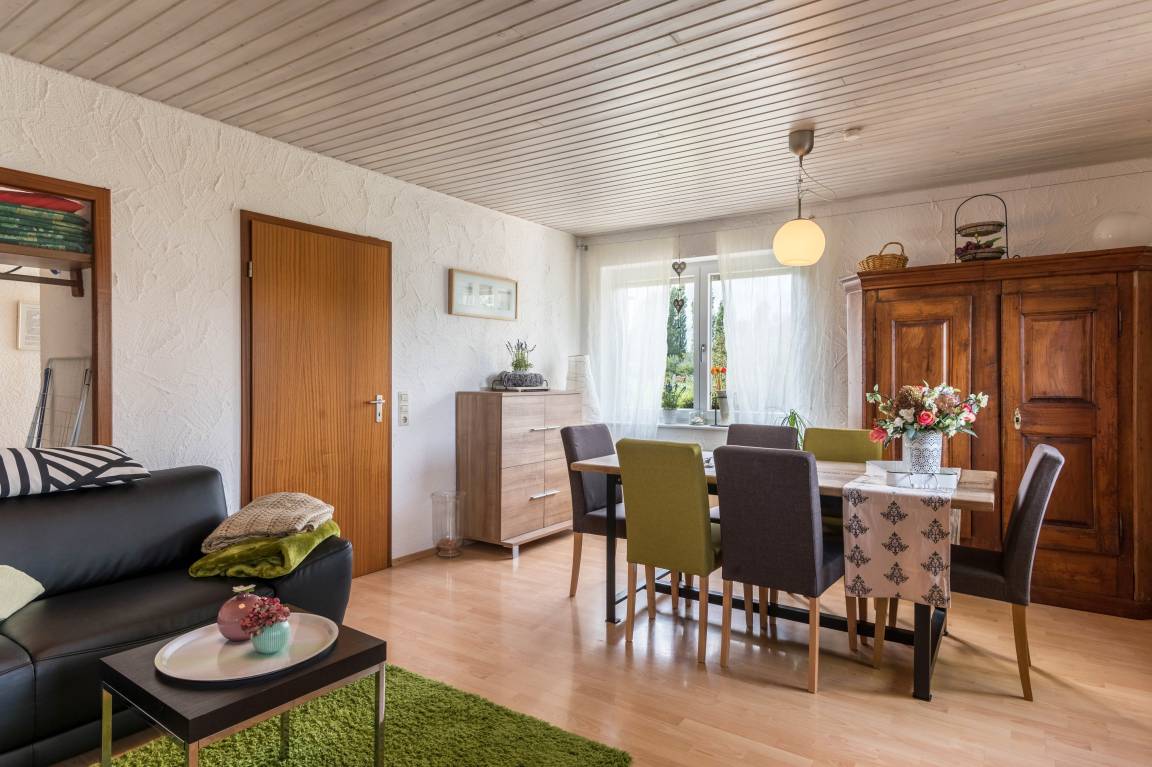 80 M² Ferienwohnung ∙ 2 Schlafzimmer ∙ 4 Gäste - Reichenau