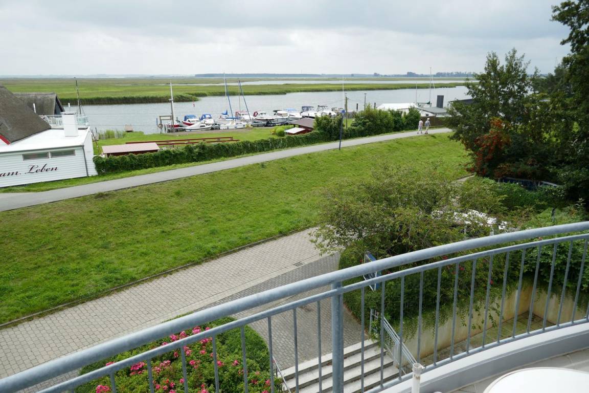 80 M² Apartment ∙ 1 Bedroom ∙ 2 Guests - Zingst