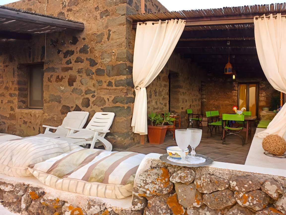 70 M² Casa Vacanza ∙ 2 Camere Da Letto ∙ 6 Ospiti - Pantelleria