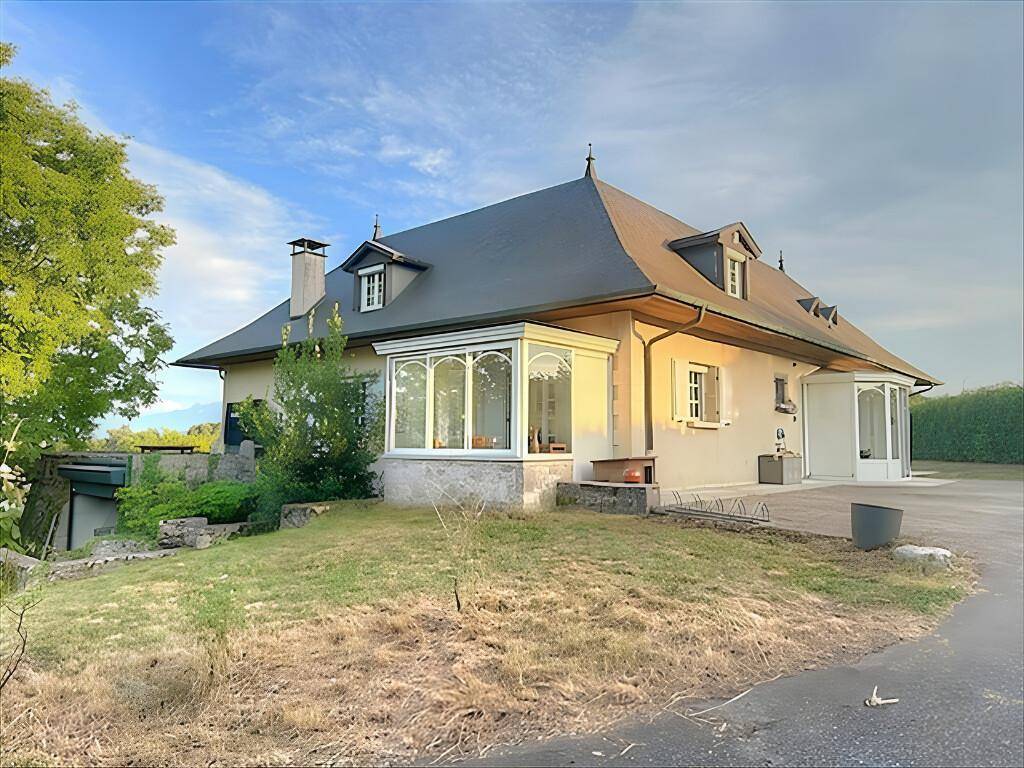 200 m&sup2; G&icirc;te 4 Schlafzimmer 8 G&auml;ste