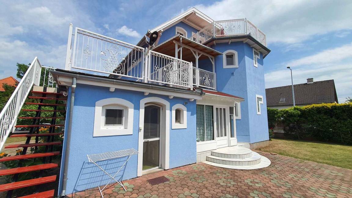 80 M² Apartment ∙ 3 Bedrooms ∙ 6 Guests - Balatonfüred
