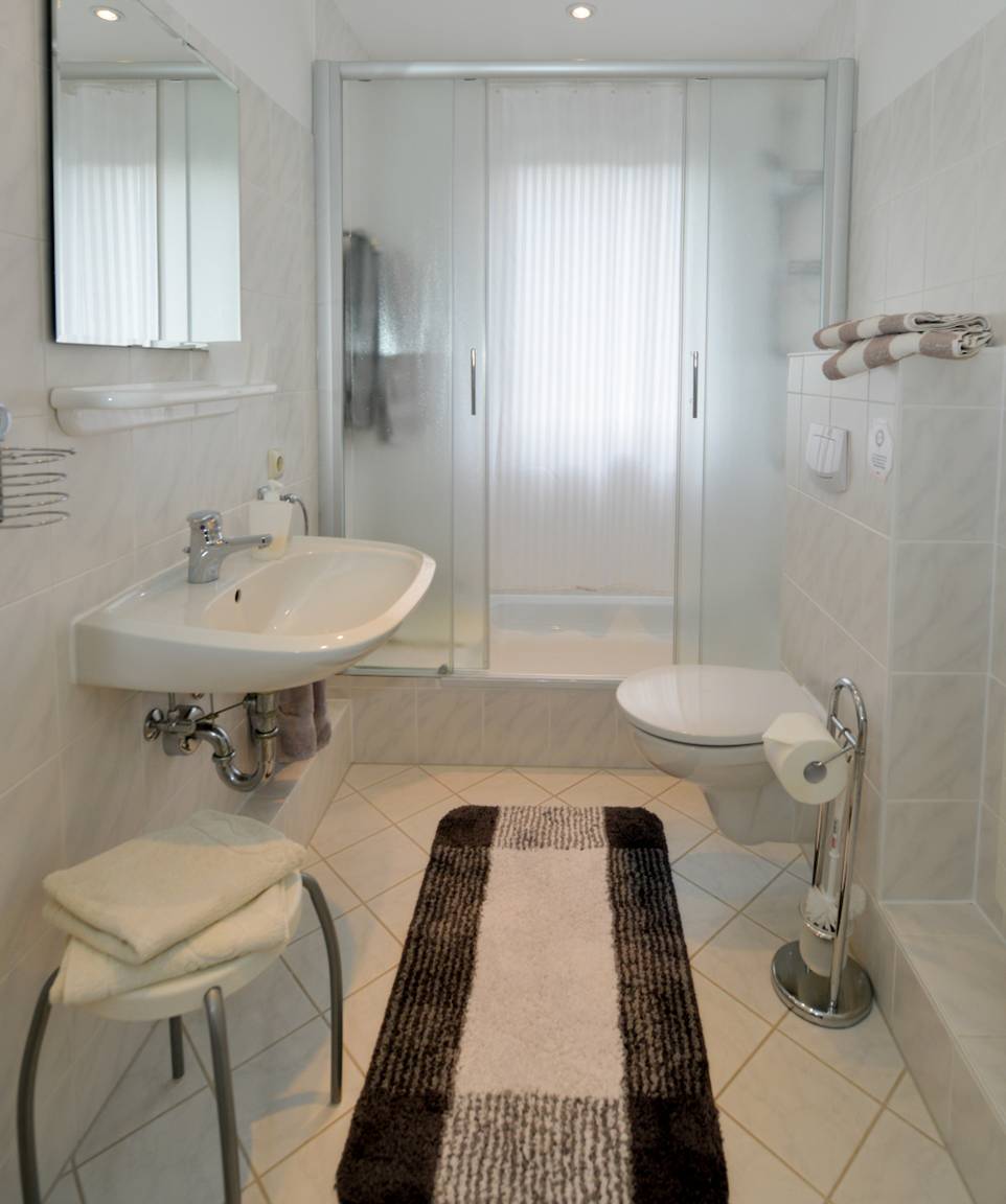 100 m² Ferienwohnung ∙ 3 Schlafzimmer ∙ 6 Gäste – Bild 9