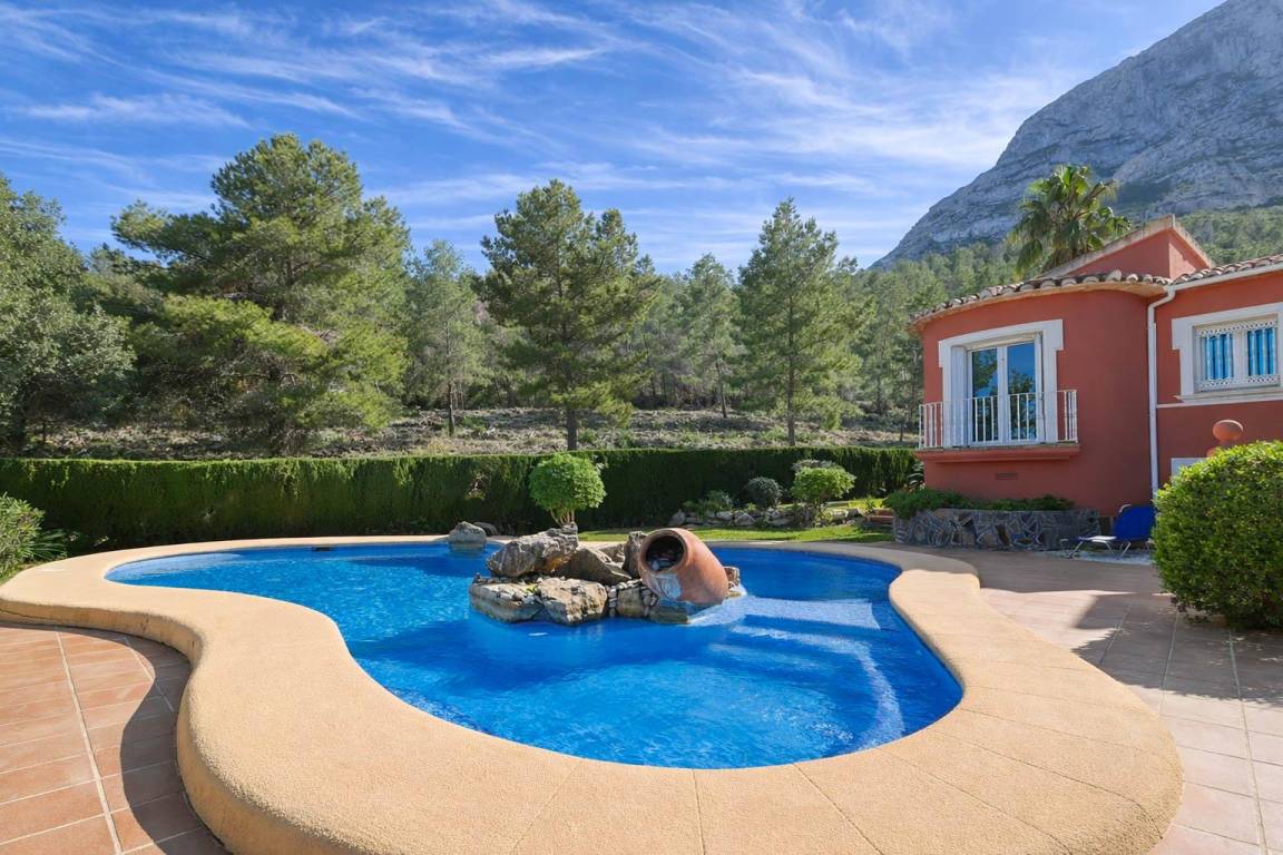 135 M² House ∙ 2 Bedrooms ∙ 4 Guests - Benitachell