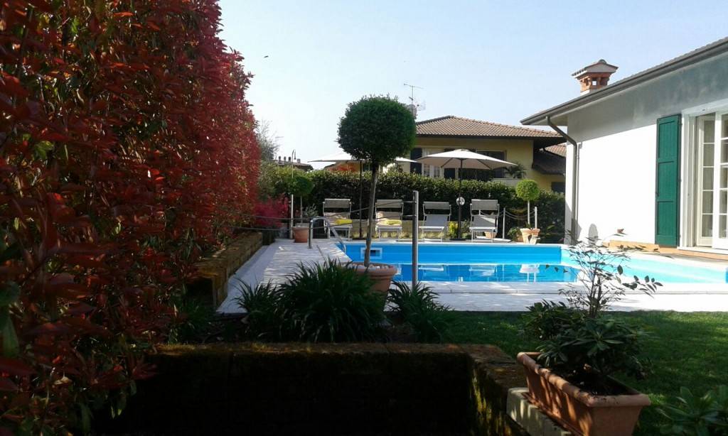 300 M² Villa Vacanza ∙ 5 Camere Da Letto ∙ 12 Ospiti - Sirmione