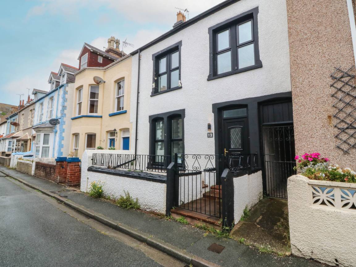Cottage ∙ 3 Bedrooms ∙ 6 Guests - Llandudno