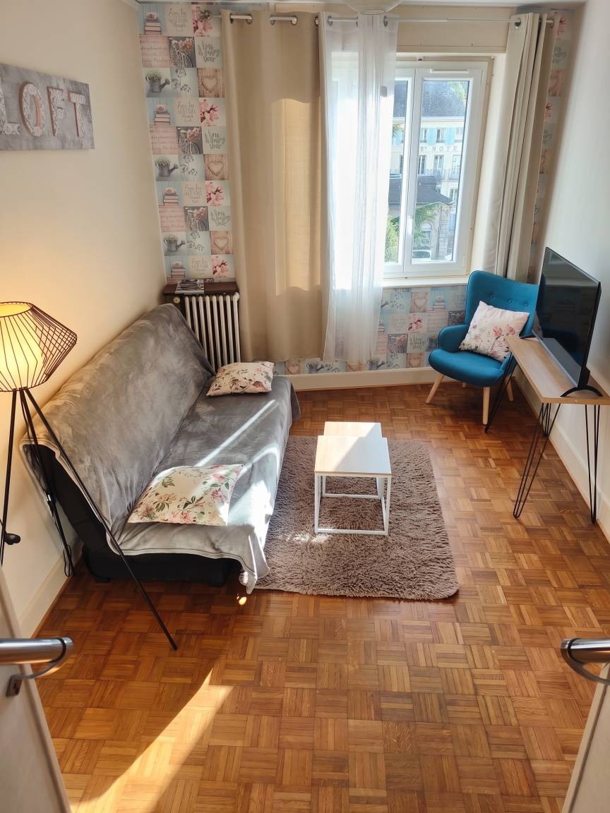 57 M² Appartement ∙ 2 Chambres ∙ 4 Personnes - Commentry
