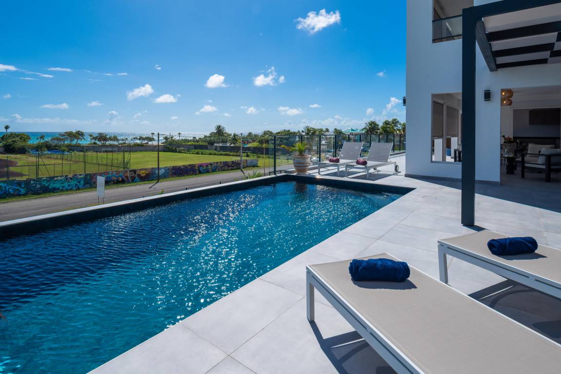220 M² Villa ∙ 4 Bedrooms ∙ 8 Guests - Guadeloupe