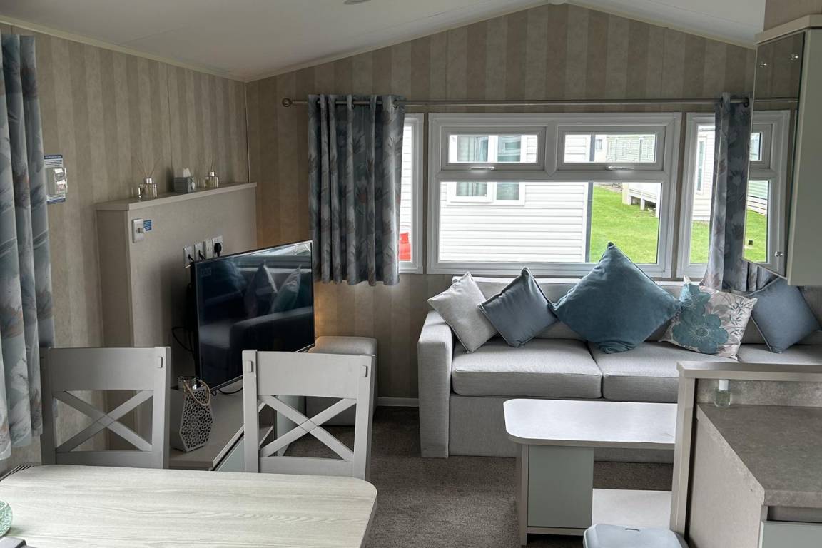 40 M² Cabin ∙ 3 Bedrooms ∙ 8 Guests - Lancashire