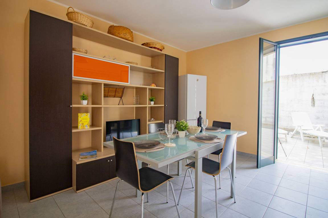 70 m² Unterkunft ∙ 2 Schlafzimmer ∙ 5 Gäste – Bild 2